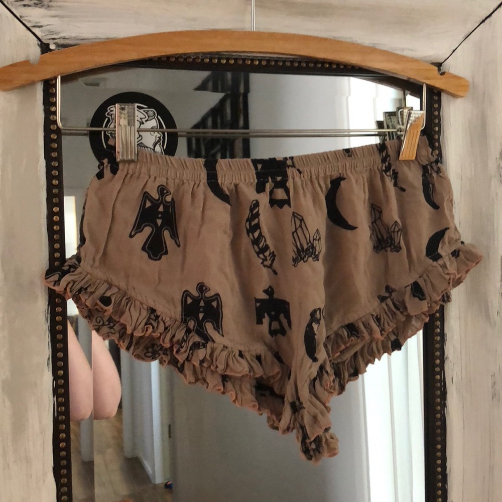 Spell ruffle shorts